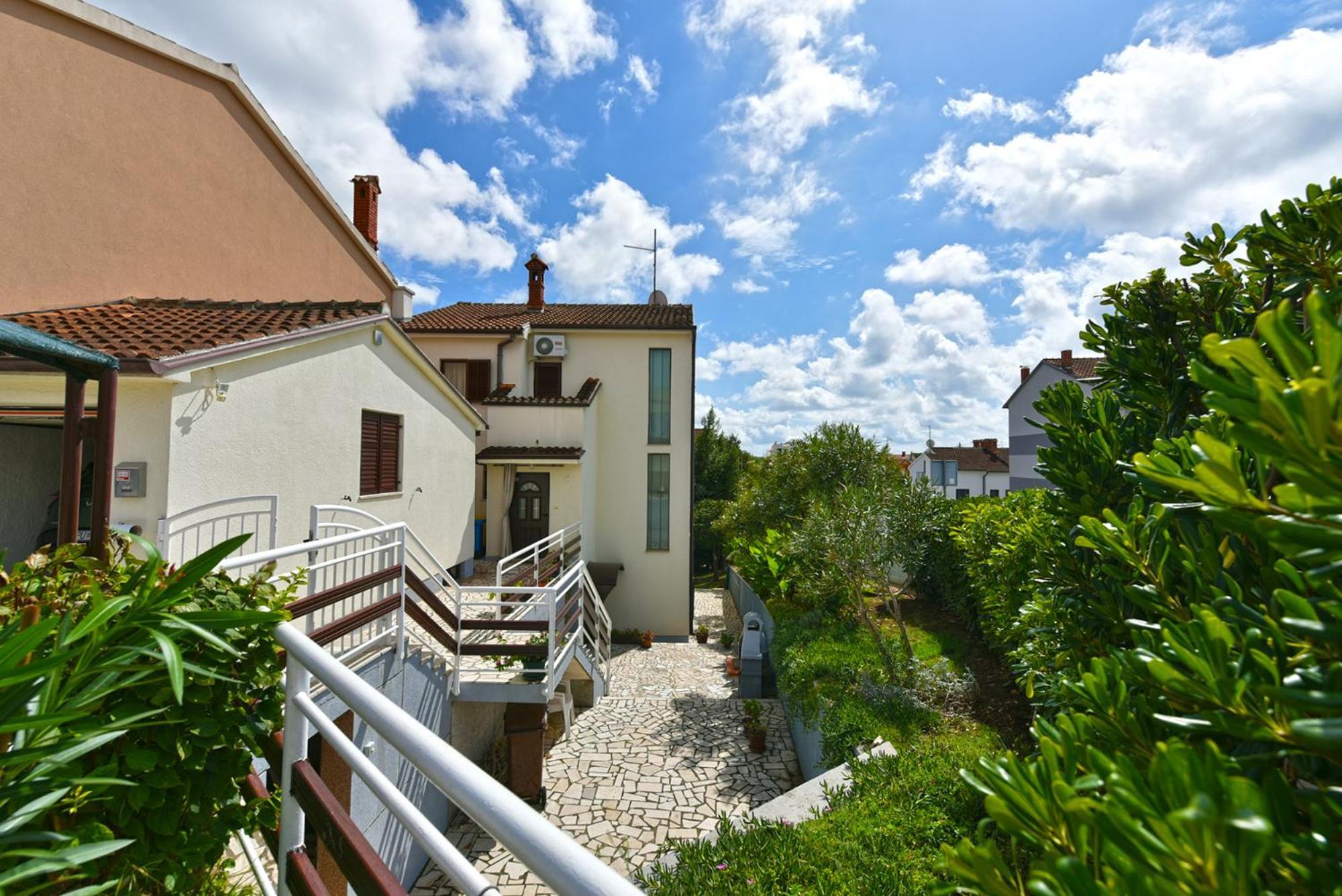 Apartment Zeljko 34 Pula Exterior photo