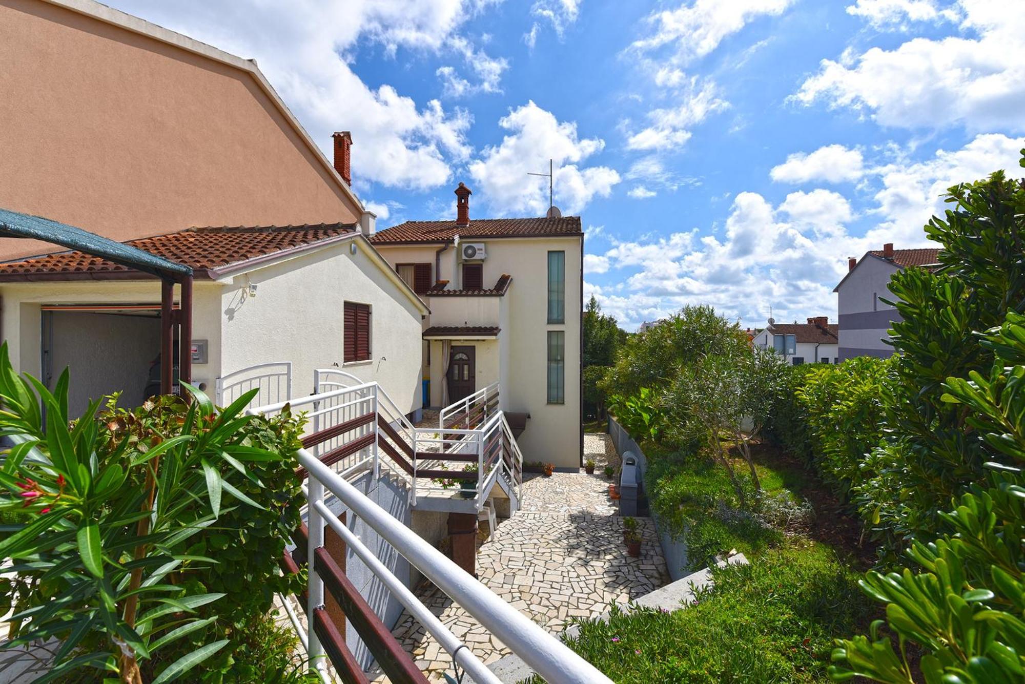 Apartment Zeljko 34 Pula Exterior photo